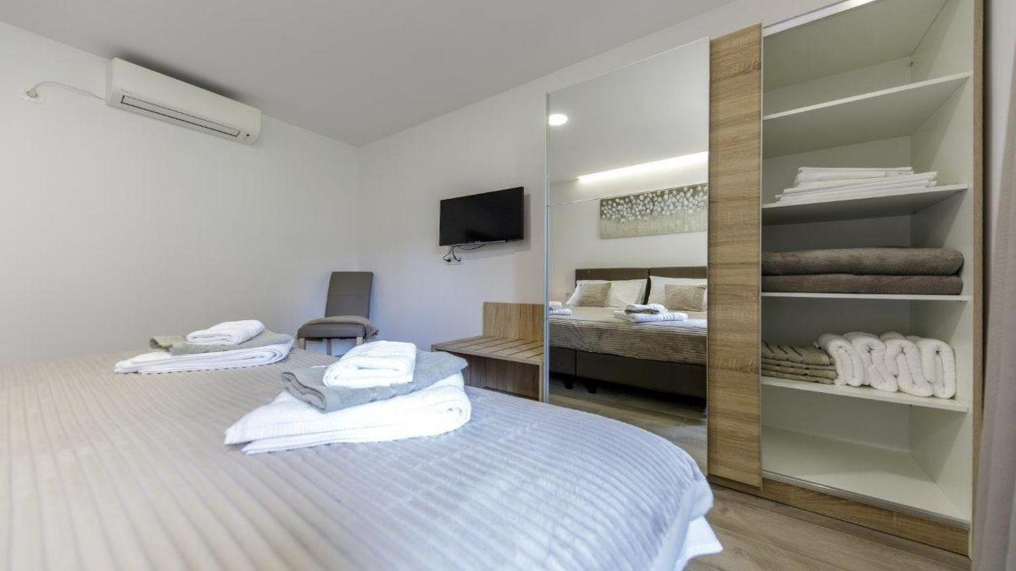 Apartments Mi&Ni Cavtat Quarto foto